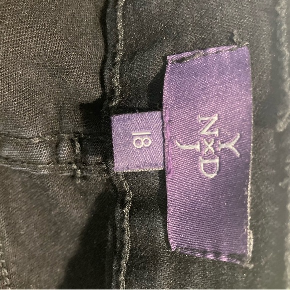 NYDJ Sz 18 Straight Lift Tuck Technology High Rise  Black Jeans - Picture 11 of 14